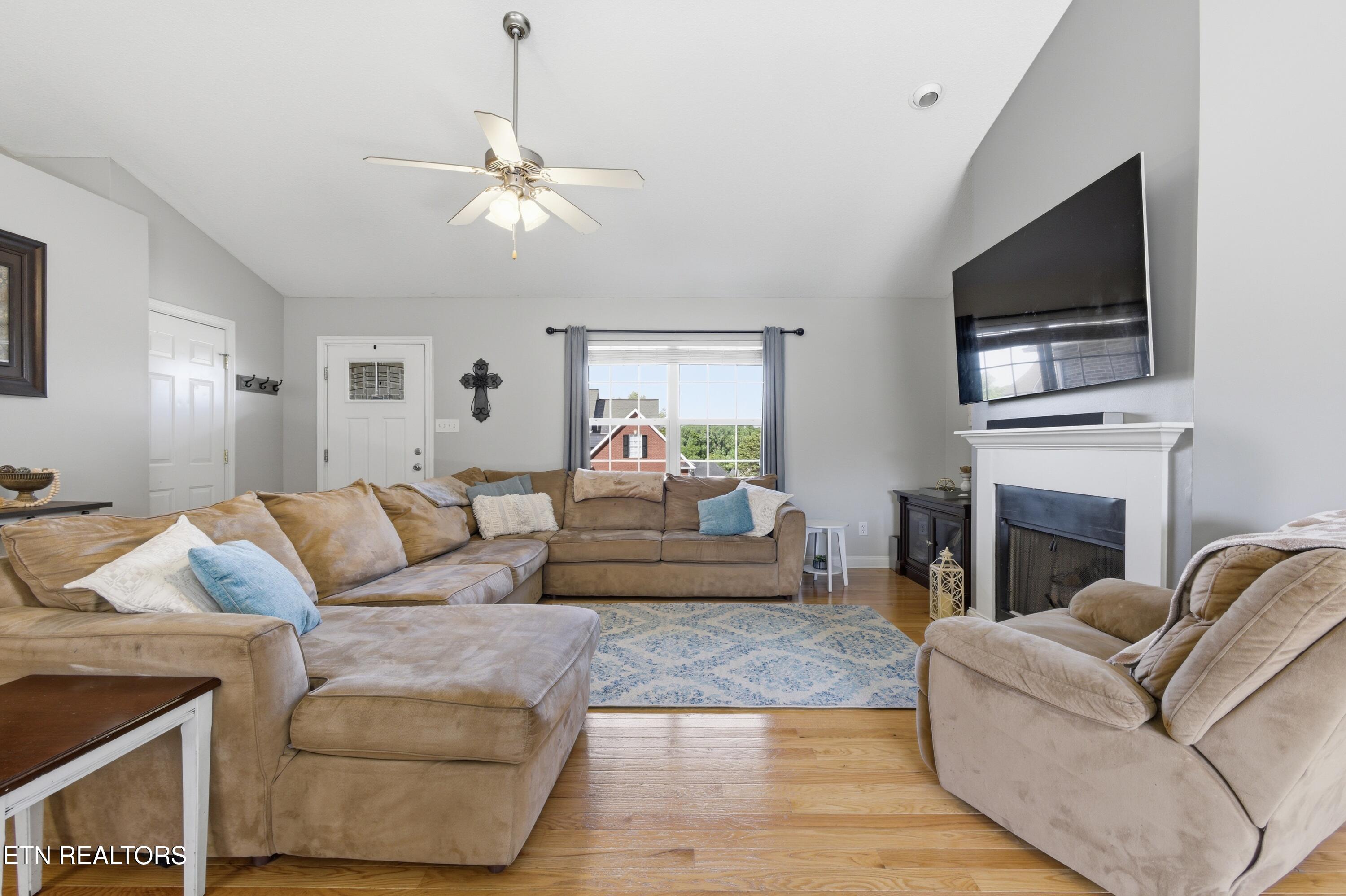 8429 Wade Crest Lane Powell, TN 37849 - Photo 15 of 52 1N9A3119