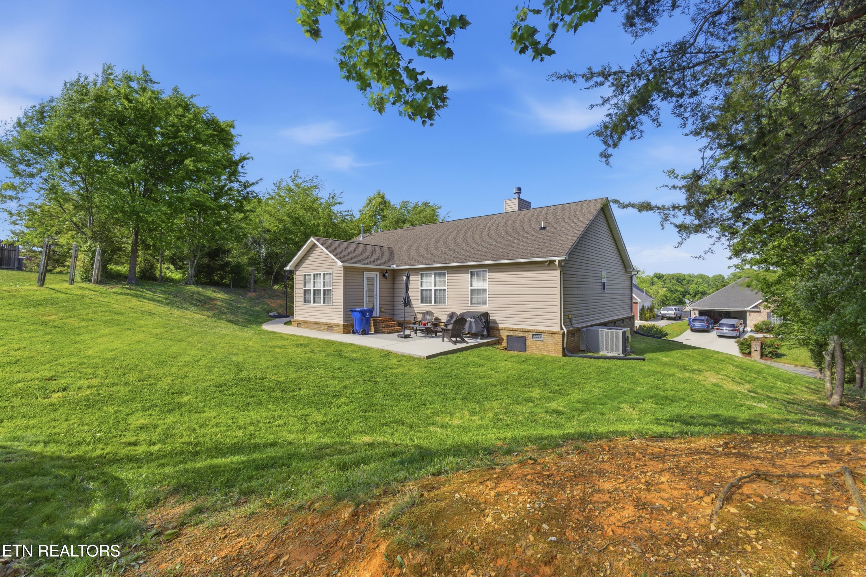 8429 Wade Crest Lane Powell, TN 37849 - Photo 10 of 52 1N9A3099