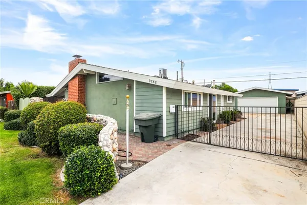 $3,795 | 9752 West Harle Avenue, Anaheim, CA 92804
