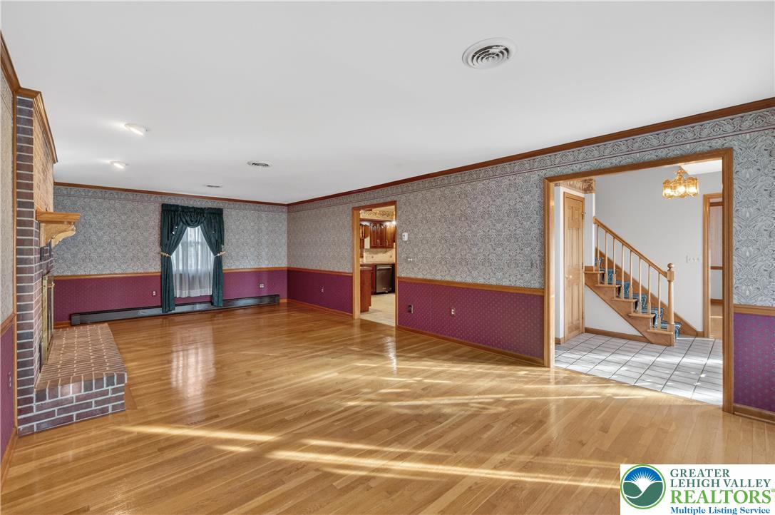 656 Daniels Road Nazareth, PA 18064 - Photo 9 of 54