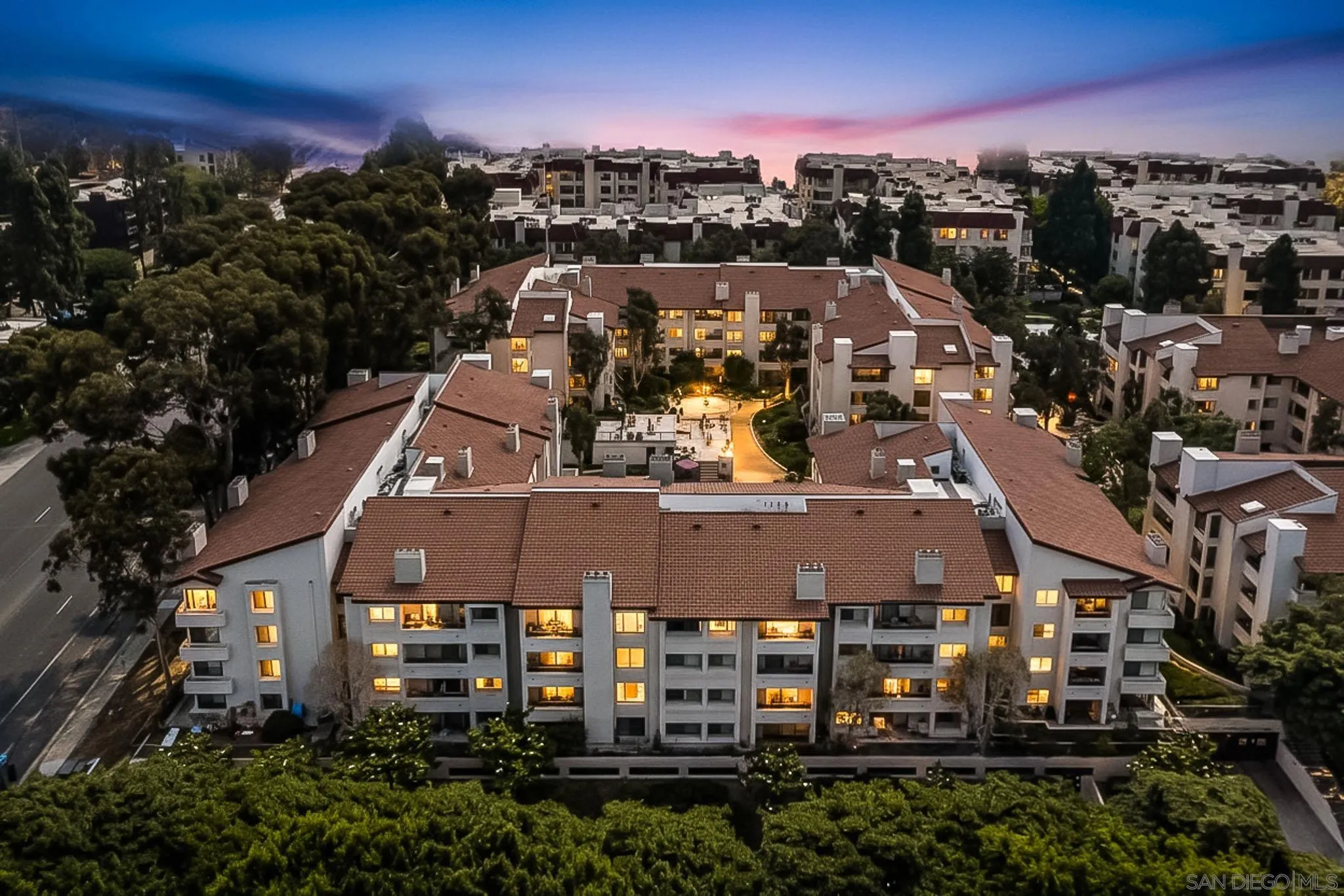 5705 Friars Road, Unit 19 San Diego, CA 92110 - Photo 2 of 32