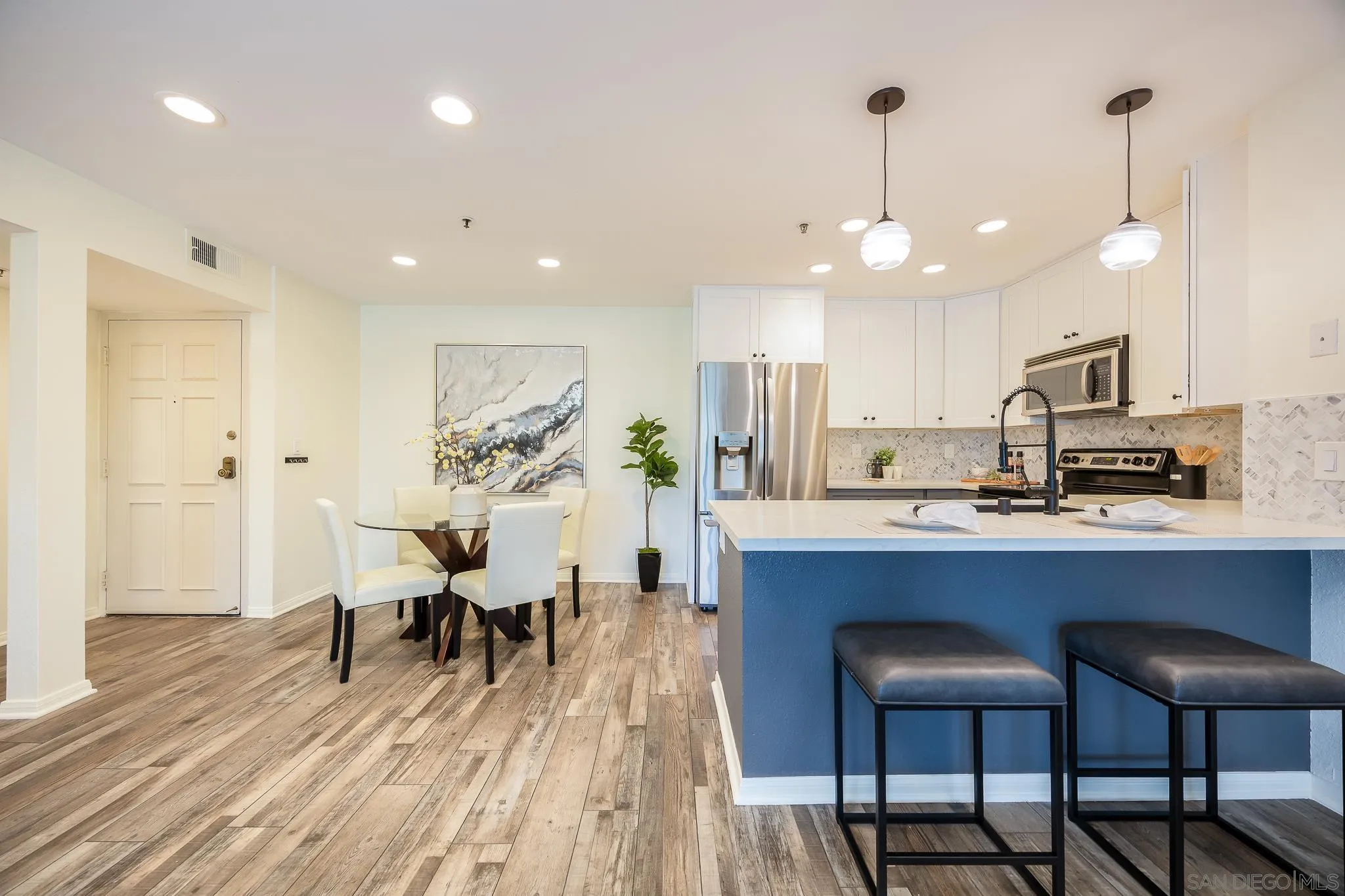 5705 Friars Road, Unit 19 San Diego, CA 92110 - Photo 8 of 32