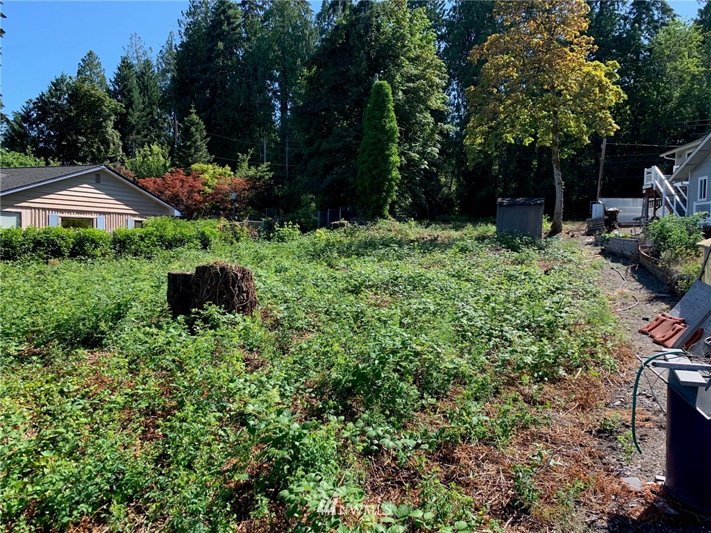 7740 East Grapeview Loop Road Allyn, WA 98524 - Photo 4 of 8 Gallery Image 4