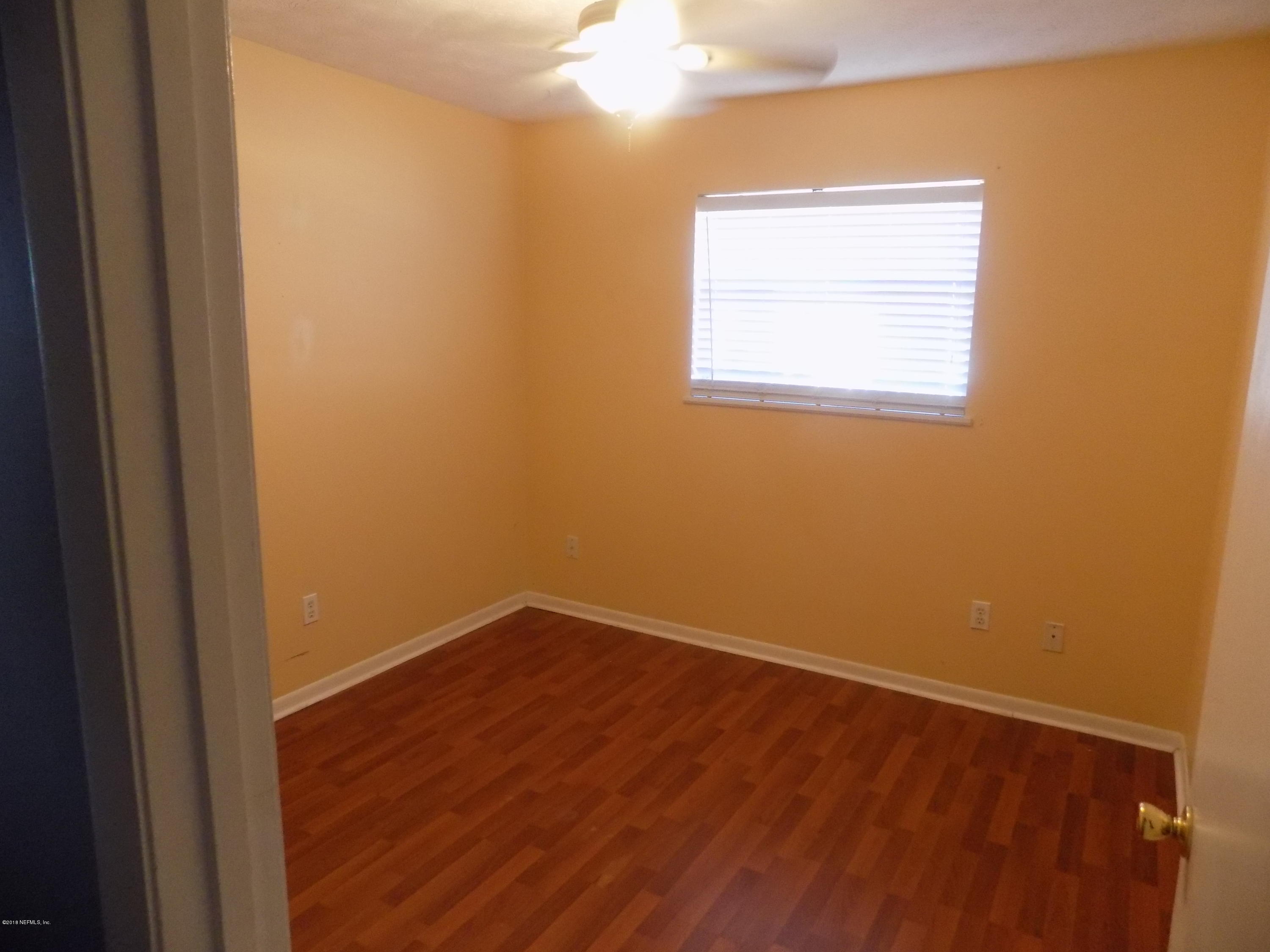 345 Seminole Road Atlantic Beach, FL 32233 - Photo 7 of 18 DSCN0139