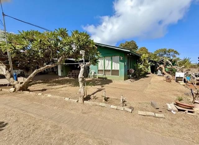 $699,999 | 366 Kapanui Place, Wailuku, HI 96793