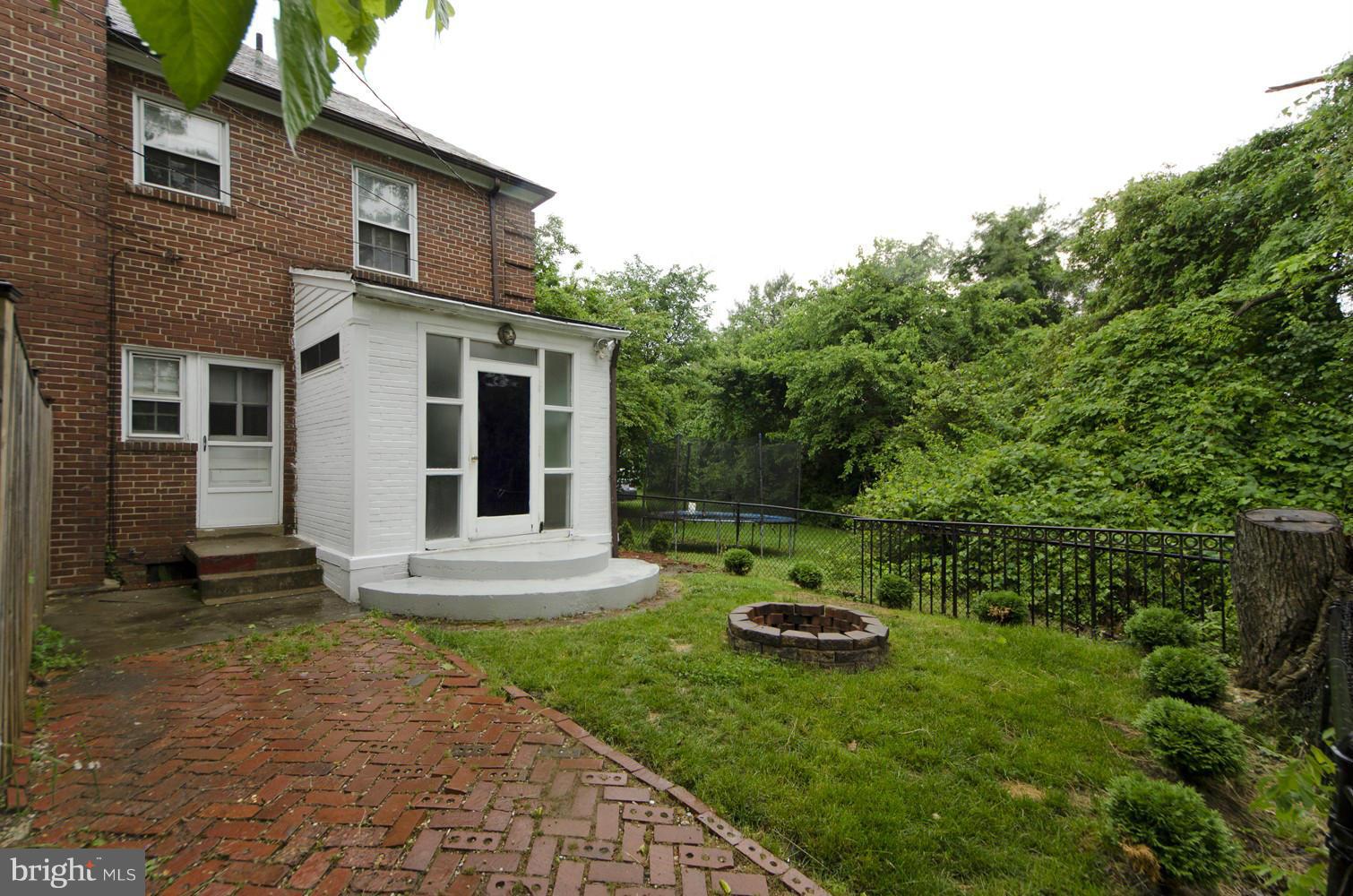2016 North Troy Street Arlington, VA 22201 - Photo 21 of 25 a view of a house with backyard and garden