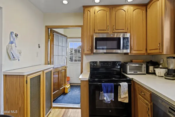 $369,900 | 290 Morton Avenue, Albany, NY 12209