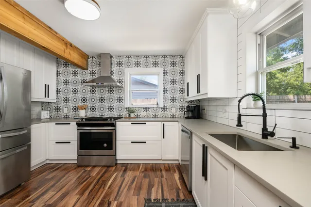 $525,000 | 1107 East 17th Street, Georgetown, TX 78626