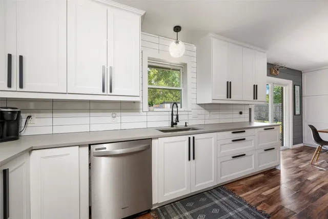 $525,000 | 1107 East 17th Street, Georgetown, TX 78626