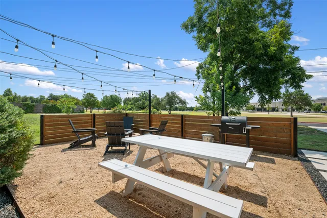 $525,000 | 1107 East 17th Street, Georgetown, TX 78626