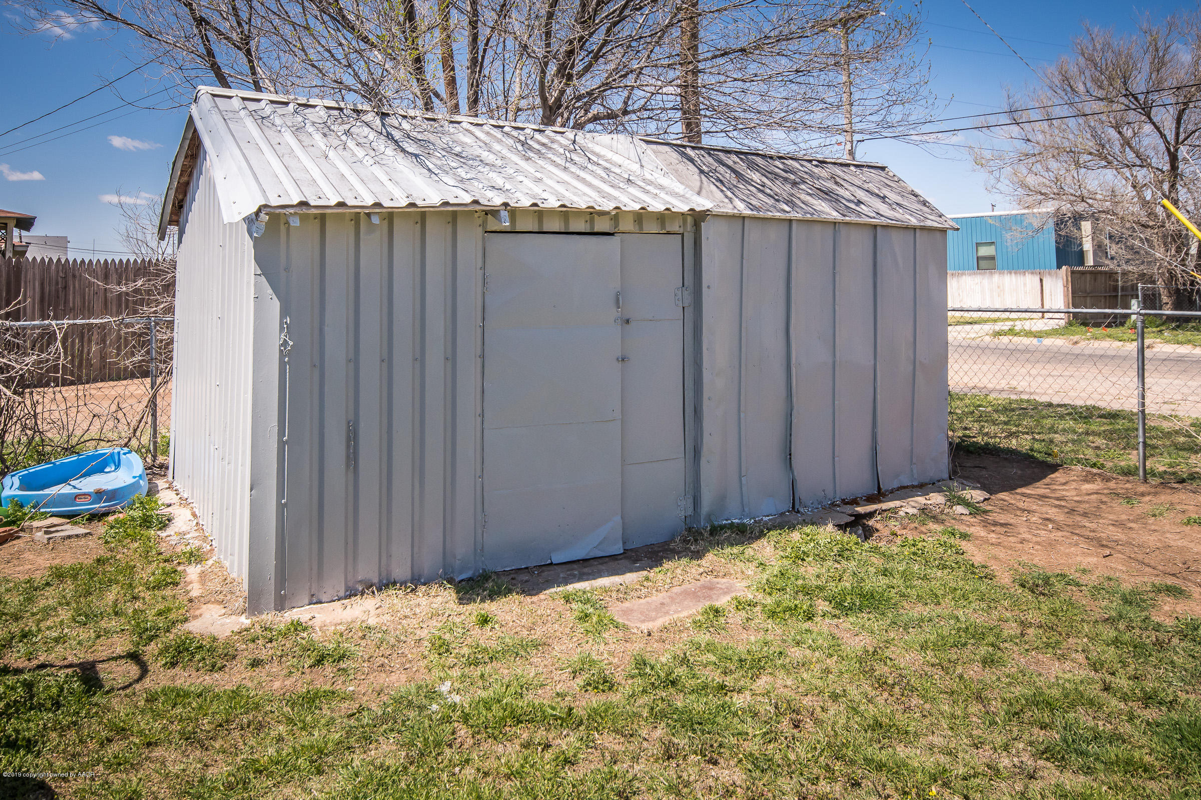 4000 Bowie Street Amarillo, TX 79110 - Photo 18 of 22 Back Yard-2