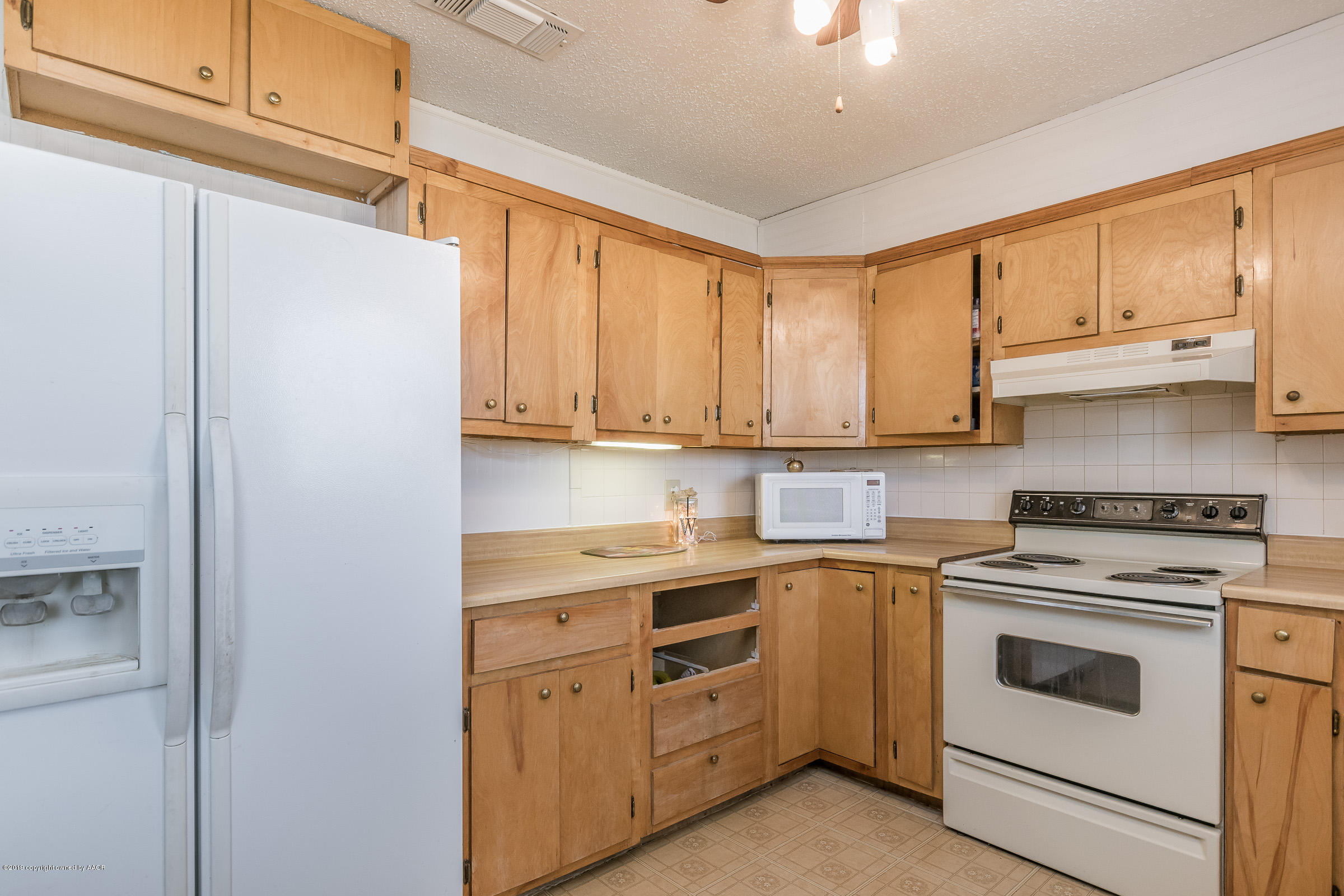 4000 Bowie Street Amarillo, TX 79110 - Photo 7 of 22 Kitchen-2