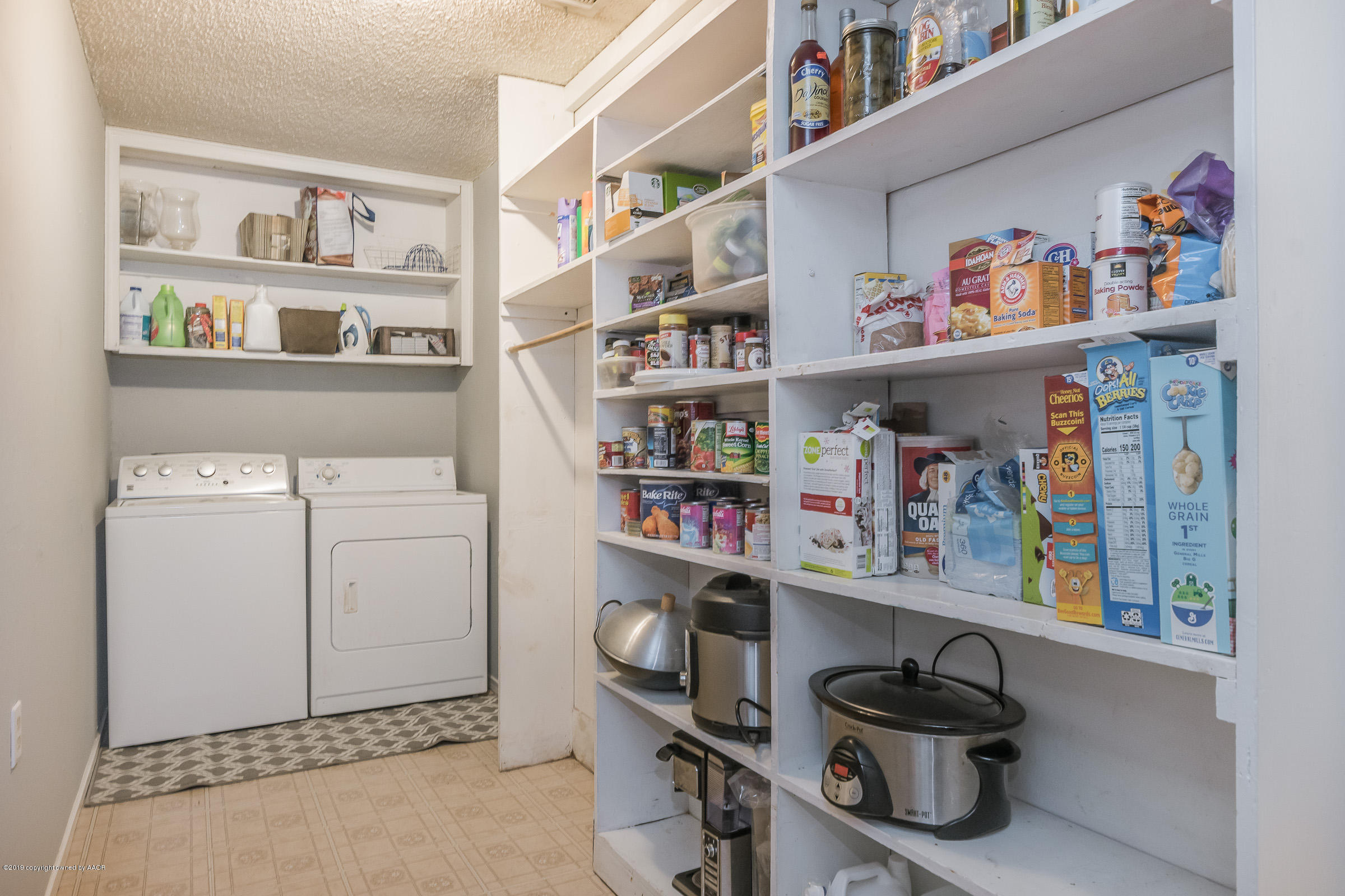 4000 Bowie Street Amarillo, TX 79110 - Photo 9 of 22 Utility Room