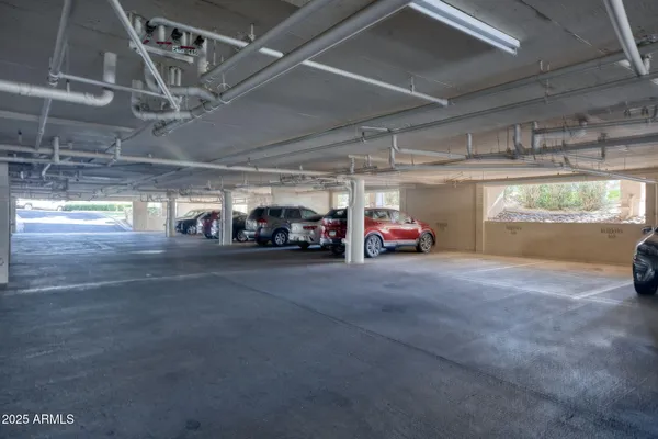 $289,000 | 19400 North Westbrook Parkway, Unit 216, Peoria, AZ 85382