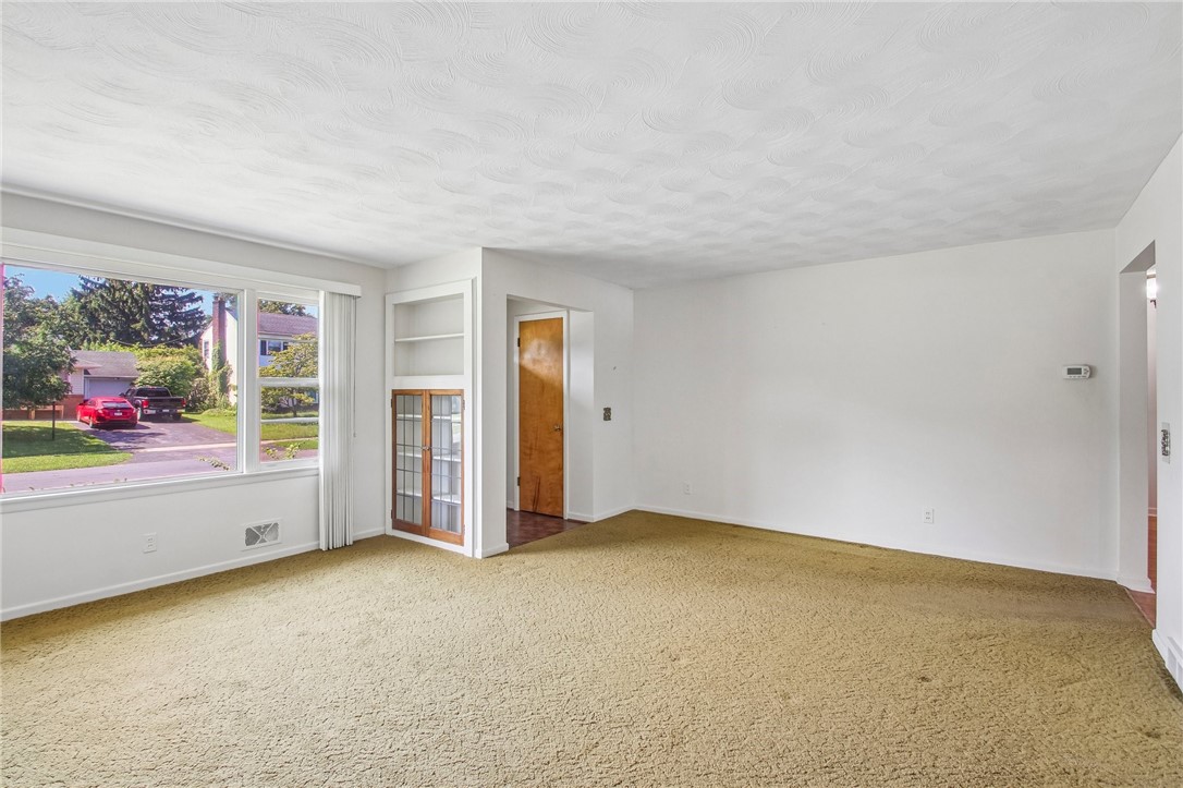 6 Worthington Road Irondequoit, NY 14622 - Photo 5 of 24