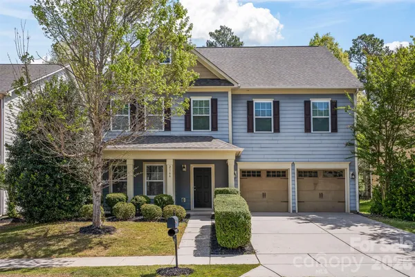$685,000 | 2166 Bluebell Way, Tega Cay, SC 29708