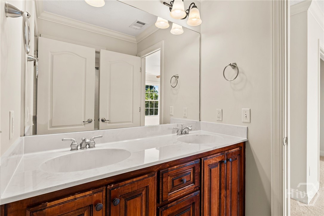 65 Woodchuck Hill Drive Savannah, GA 31405 - Photo 28 of 50 Shared Bathroom