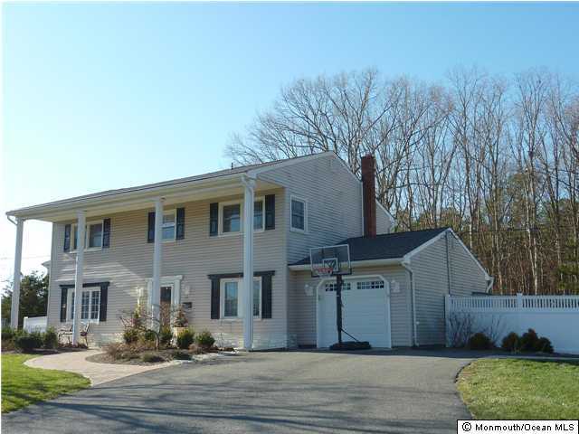 26 Pepperridge Road Howell, NJ 07731 - Photo 1 of 3 Primary Photo