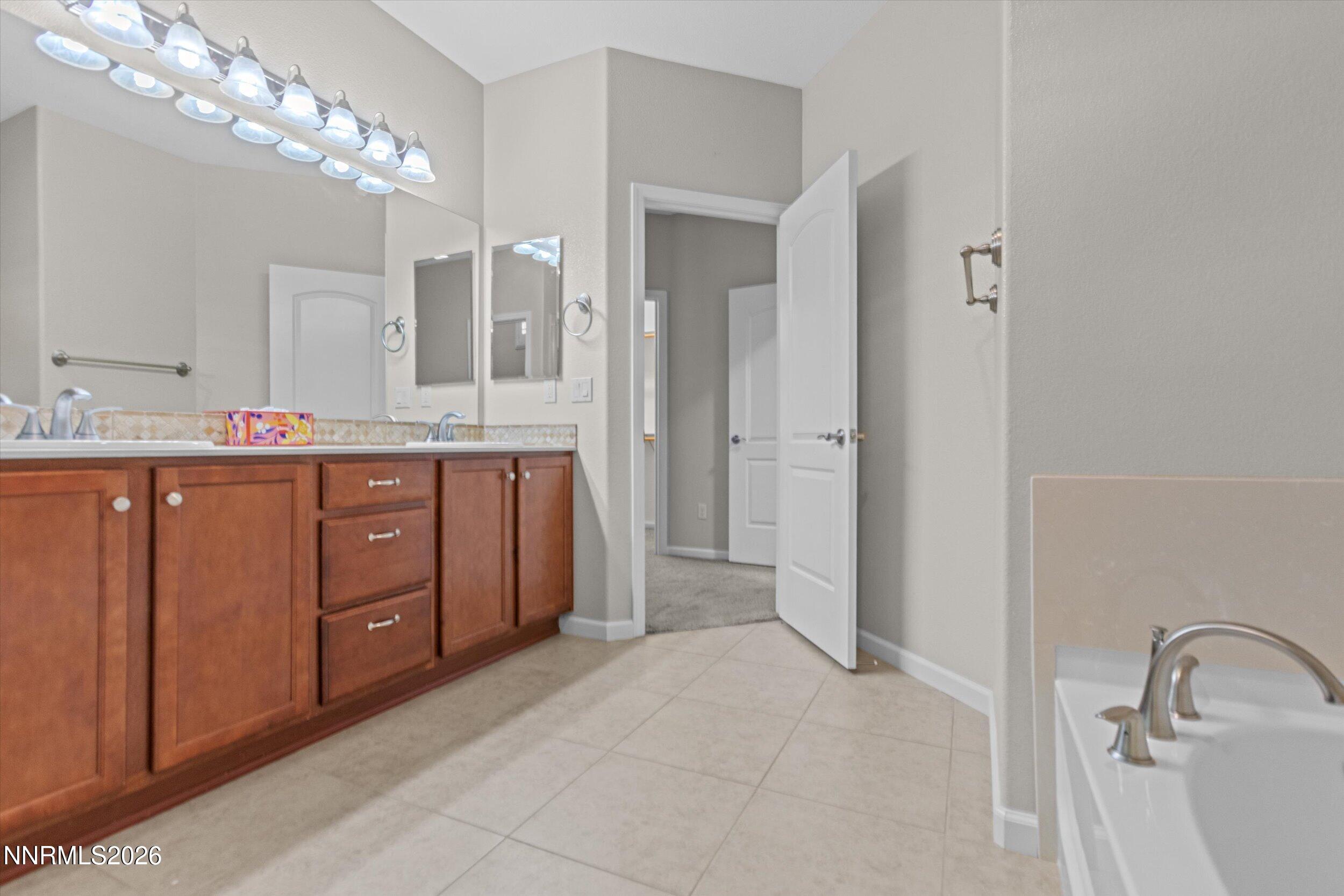 2232 Dominic Drive Reno, NV 89521 - Photo 19 of 43 26-0Y7A3837