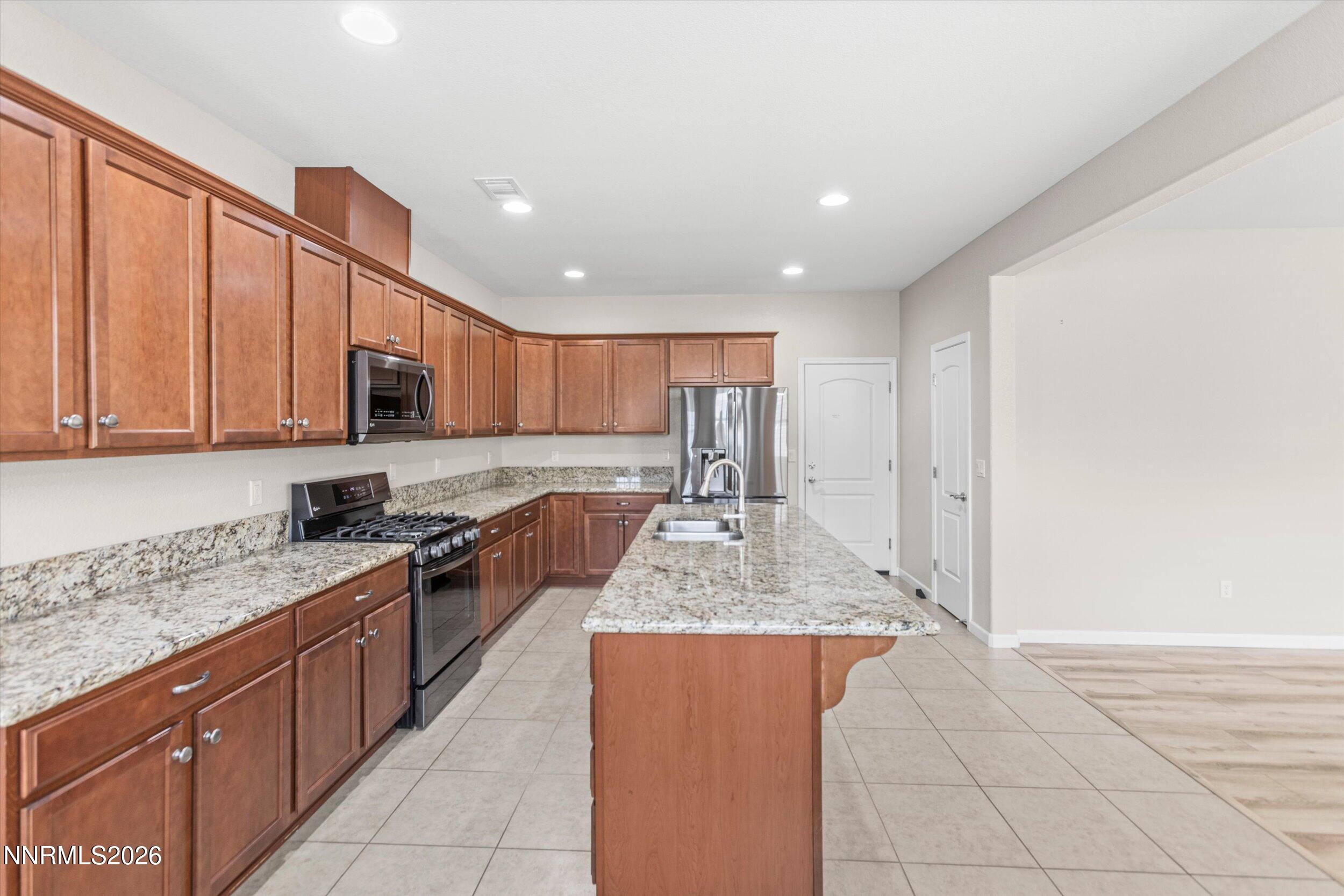 2232 Dominic Drive Reno, NV 89521 - Photo 10 of 43 11-0Y7A3864