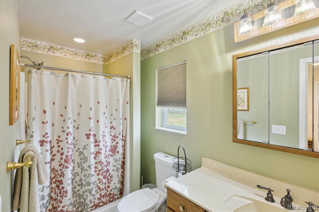 136 Meadow Lane Howell, MI 48855 - Photo 14 of 21