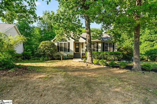 $259,000 | 219 Oak Ridge Drive, Greenwood, SC 29649