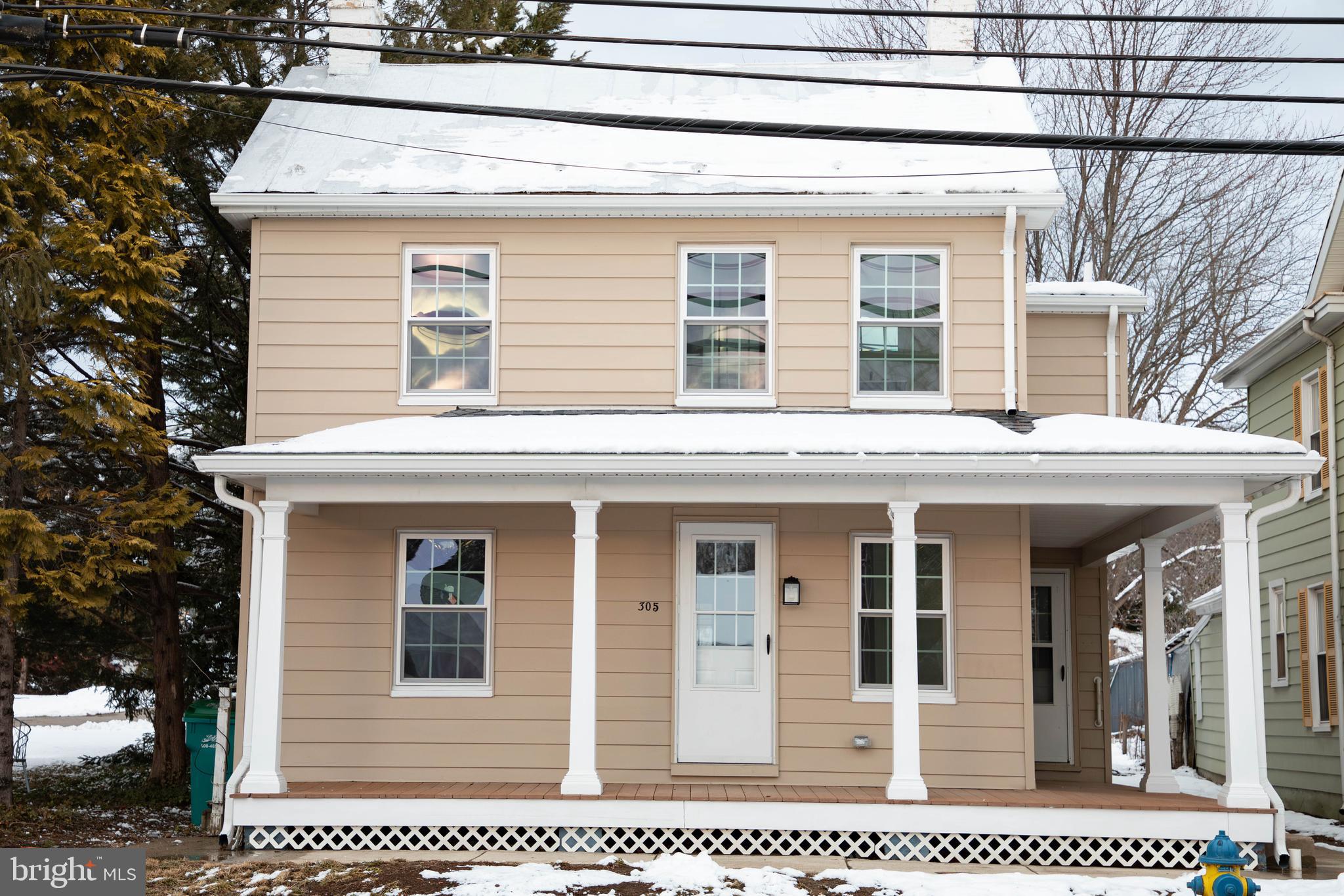 305 North Main Street Boonsboro, MD 21713 - Photo 21 of 21 front view of a house