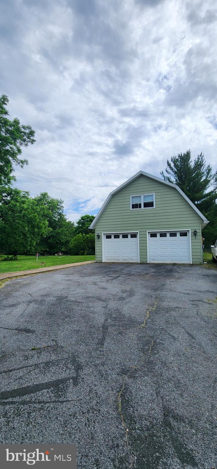 13452 Clopper Road Hagerstown, MD 21742 - Photo 24 of 38