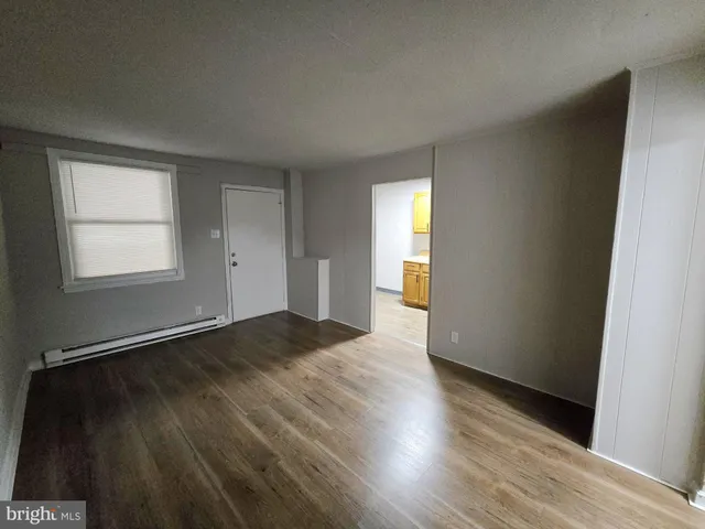 $1,250 | 2120 East Cheltenham Avenue, Philadelphia, PA 19124