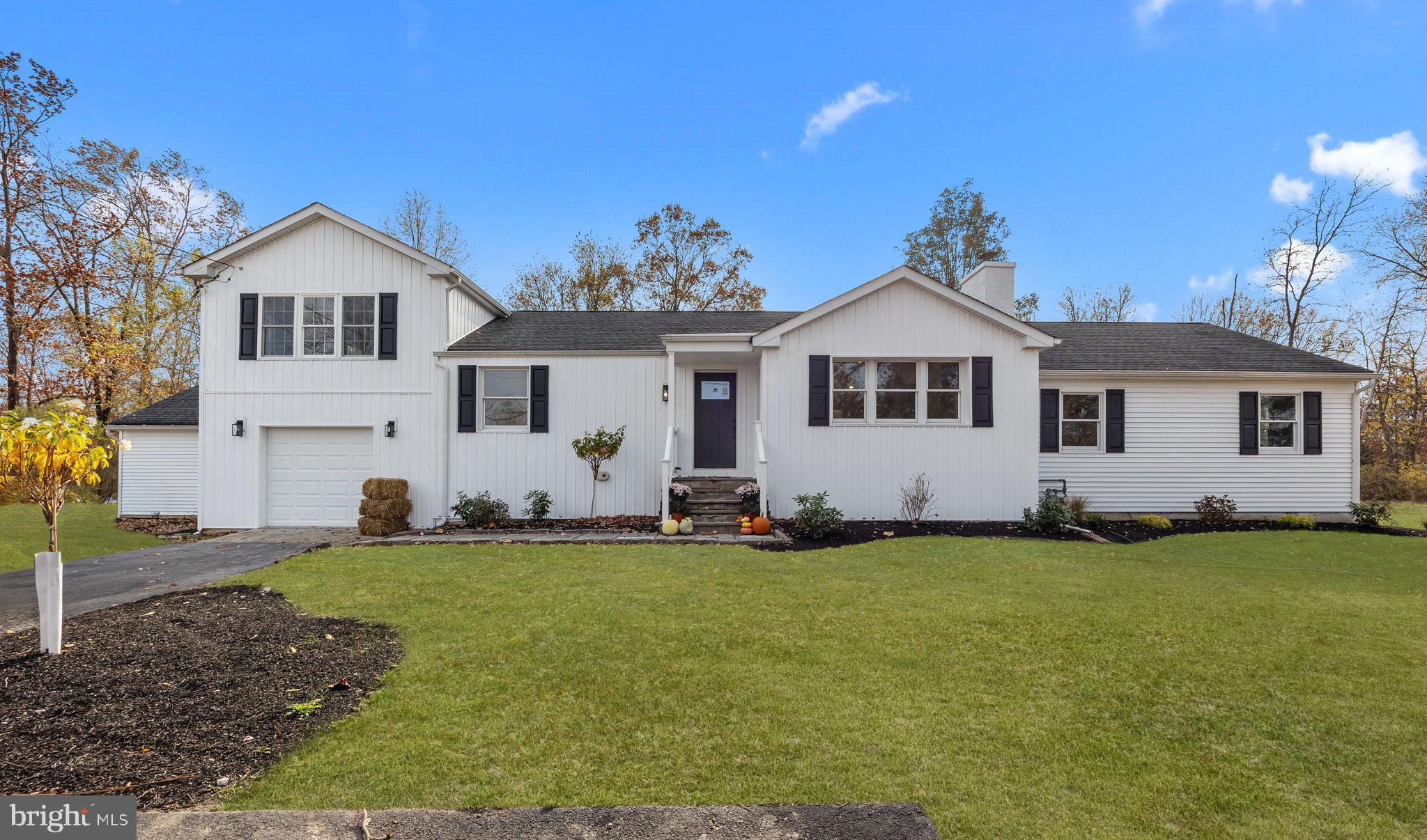 271 Stoopville Road Newtown, PA 18940 - Photo 2 of 35 Totally Renovated