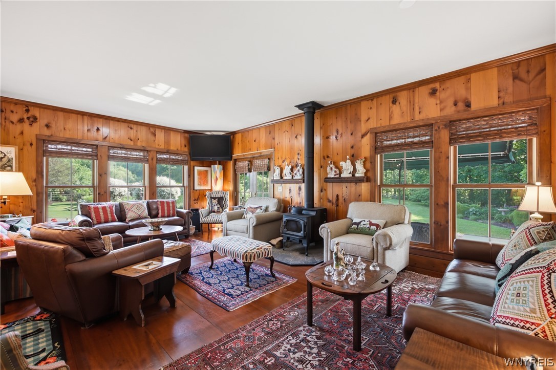 9788 Clarksburg Road Eden, NY 14057 - Photo 19 of 49 Family room