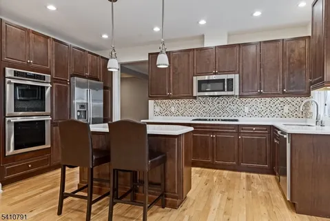 $875,000 | 6 Keimel Court, West Orange, NJ 07052