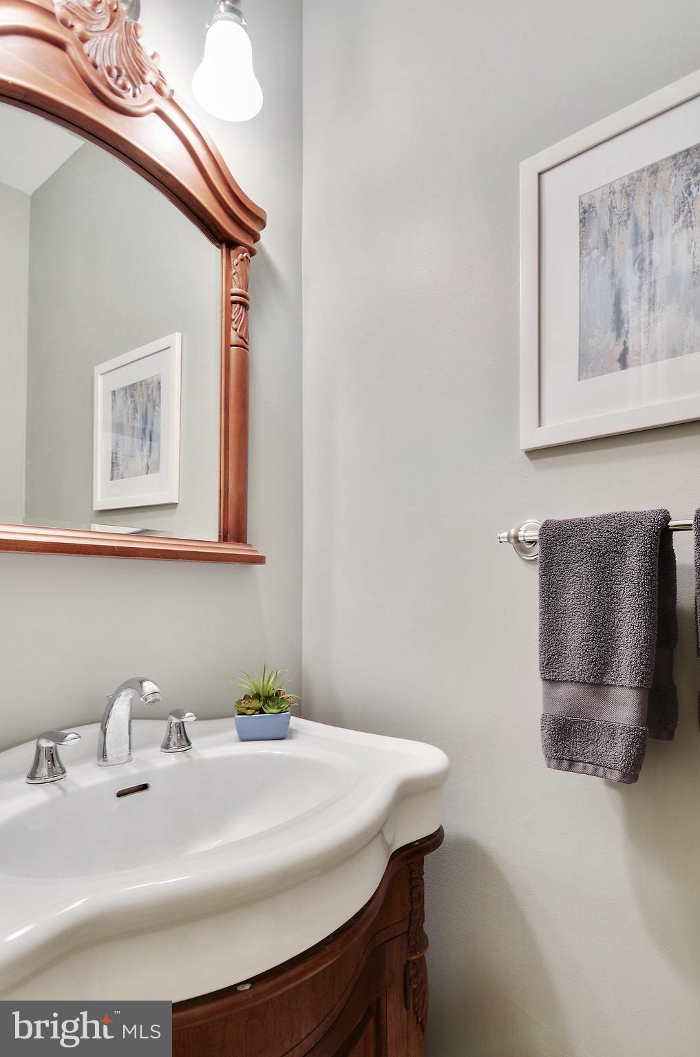 1320 Riggs Street Northwest Washington, DC 20009 - Photo 11 of 30 Bath