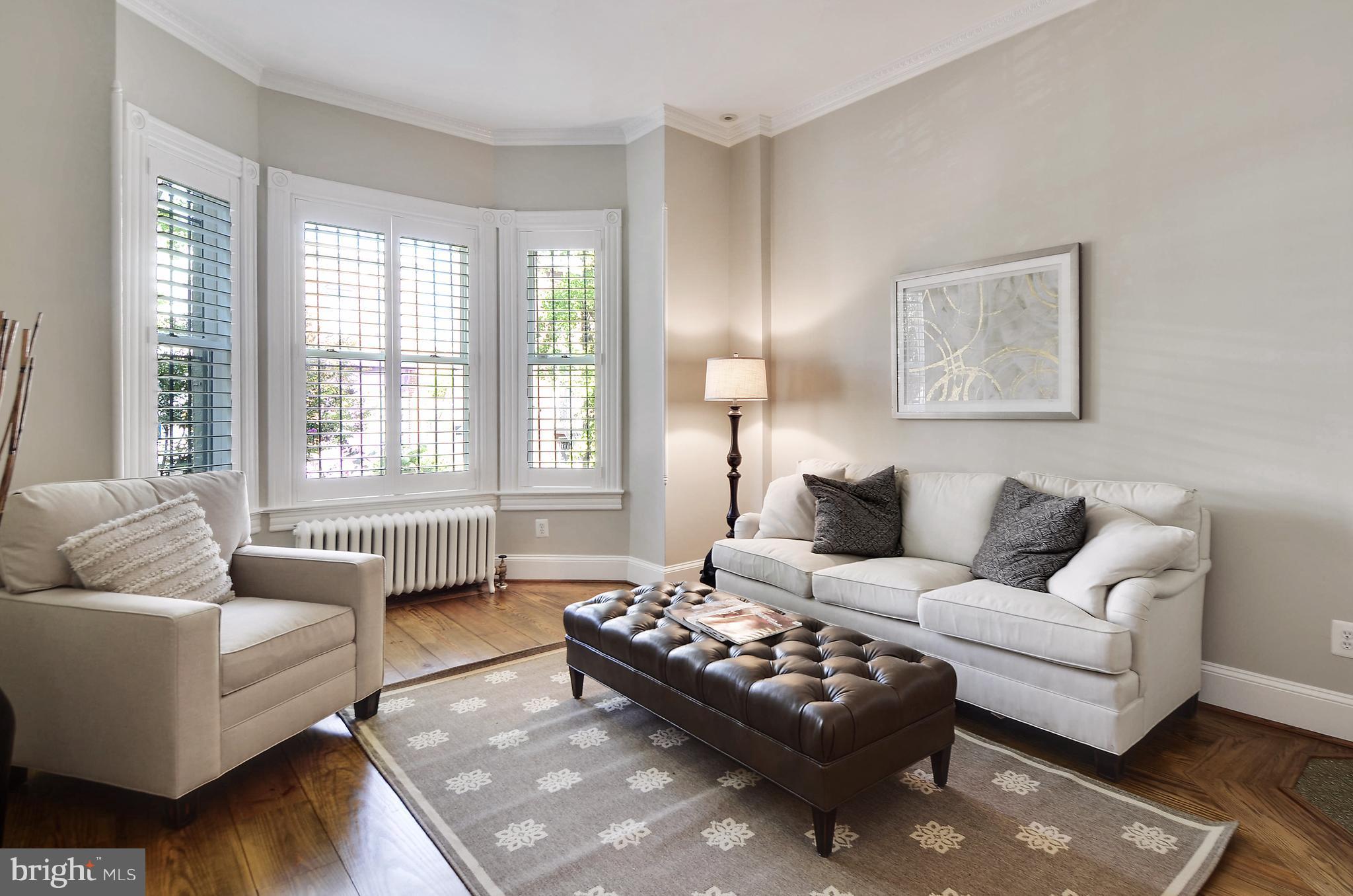 1320 Riggs Street Northwest Washington, DC 20009 - Photo 6 of 30 Living Room