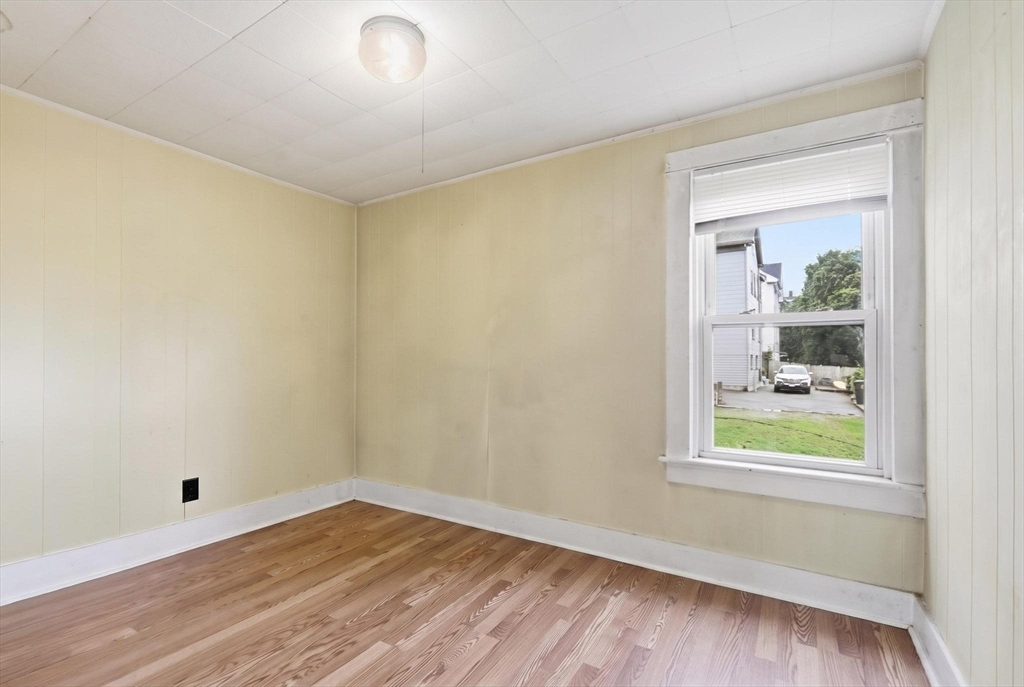 214 High Street Webster, MA 01570 - Photo 21 of 42