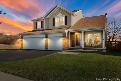 $450,000 | 31375 Pine View Boulevard, Lakemoor, IL 60051
