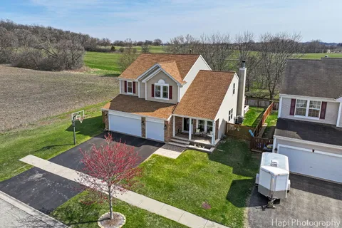$450,000 | 31375 Pine View Boulevard, Lakemoor, IL 60051