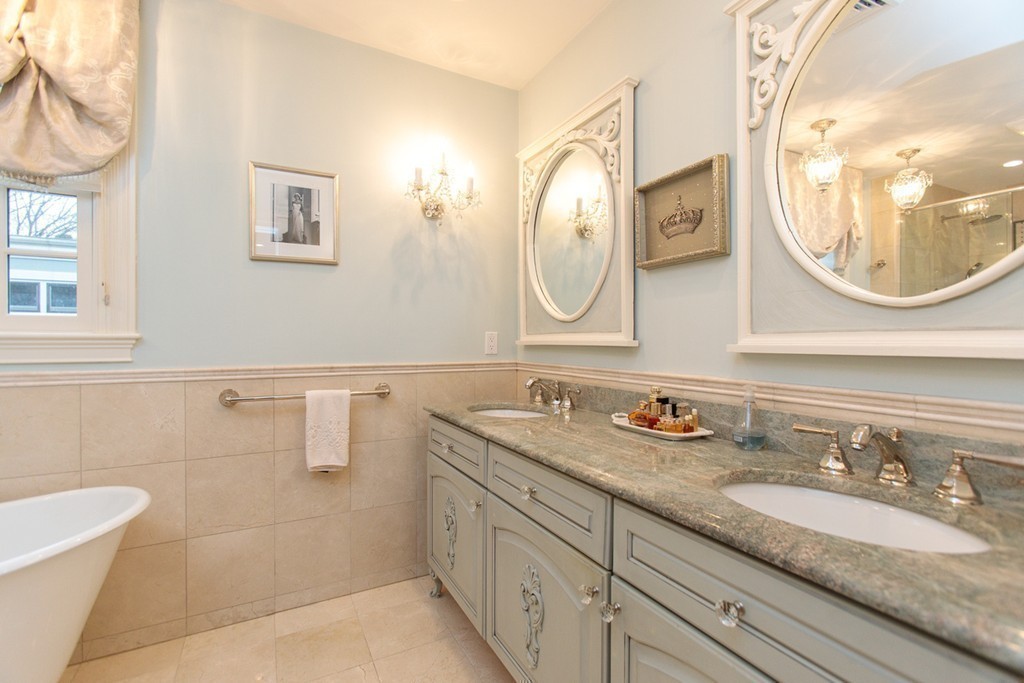 10 Livermore Road Wellesley, MA 02481 - Photo 21 of 26