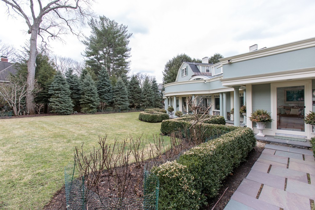 10 Livermore Road Wellesley, MA 02481 - Photo 25 of 26