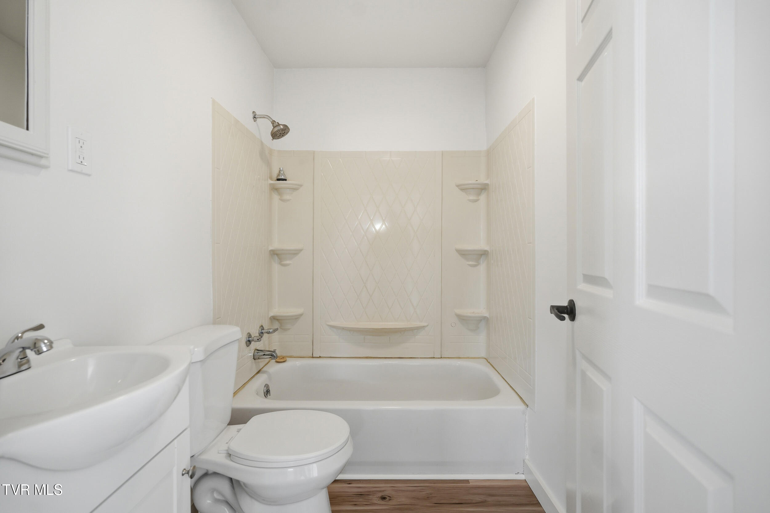 2226 Bay Street Bristol, TN 37620 - Photo 16 of 28 16_2226 bay st-13