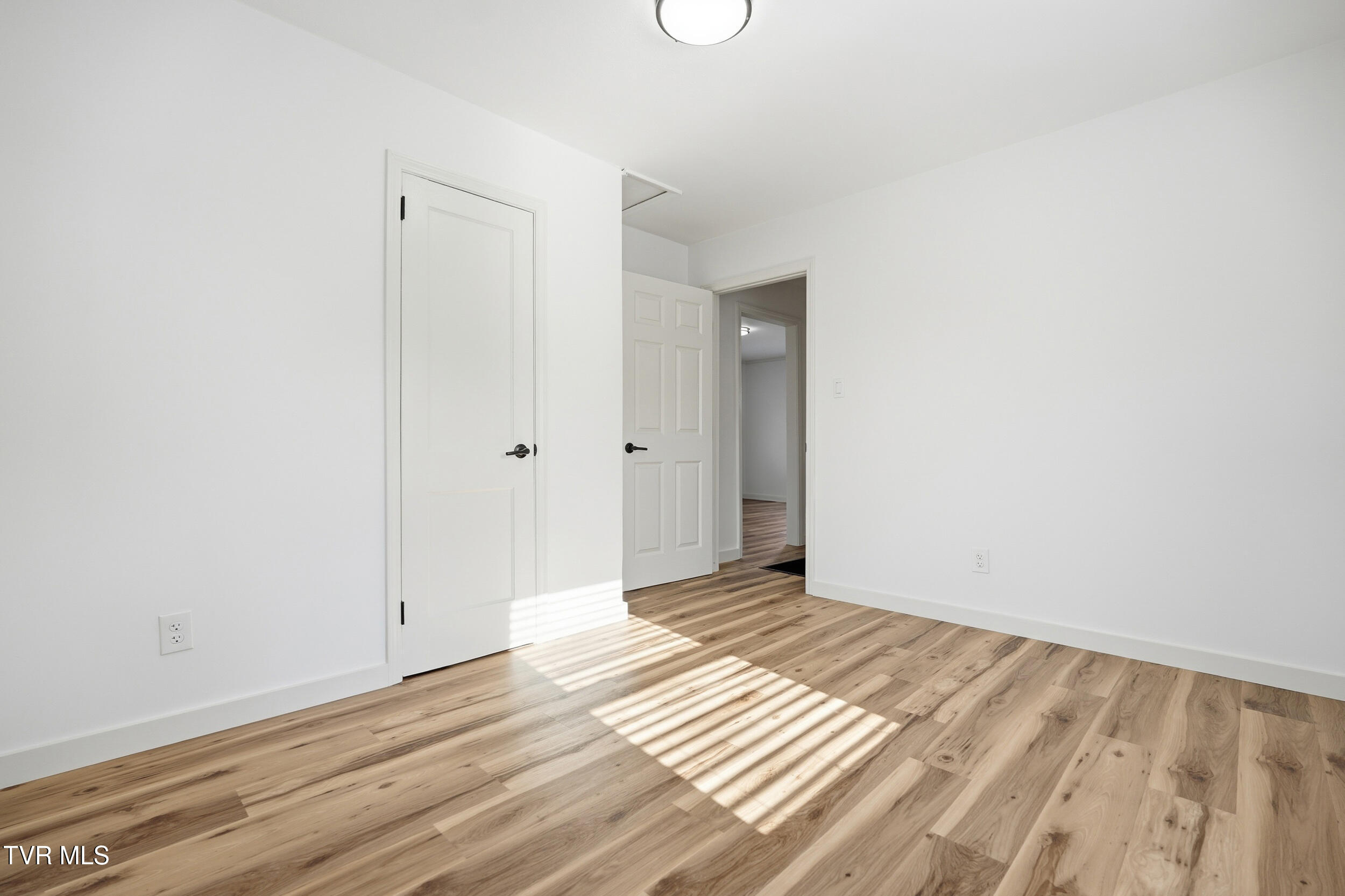 2226 Bay Street Bristol, TN 37620 - Photo 19 of 28 19_2226 bay st-15