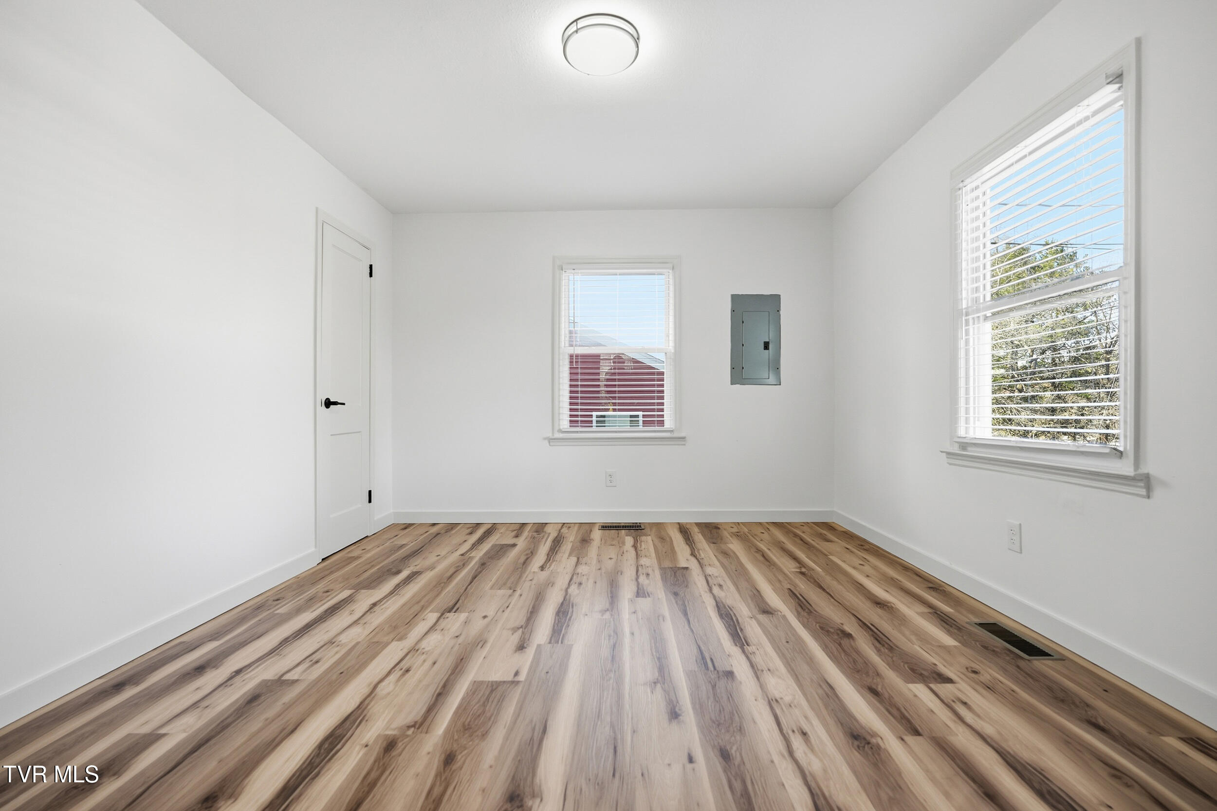 2226 Bay Street Bristol, TN 37620 - Photo 20 of 28 20_2226 bay st-16