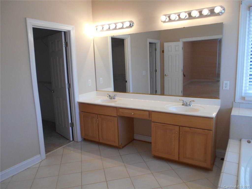 125 Canterbury Crossing, Unit 27 Fort Mill, SC 29708 - Photo 20 of 21 Gallery Image 20