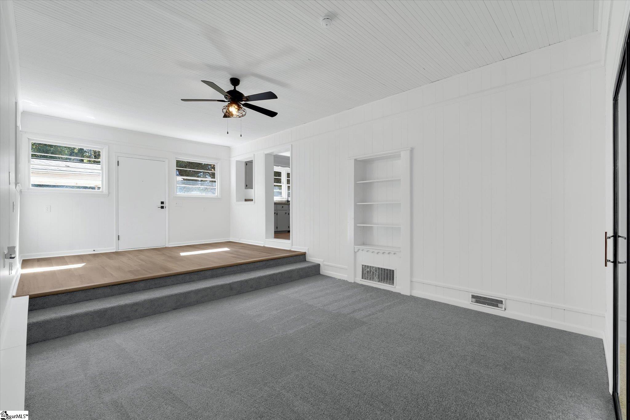 105 Midway Drive Westminster, SC 29693 - Photo 8 of 33