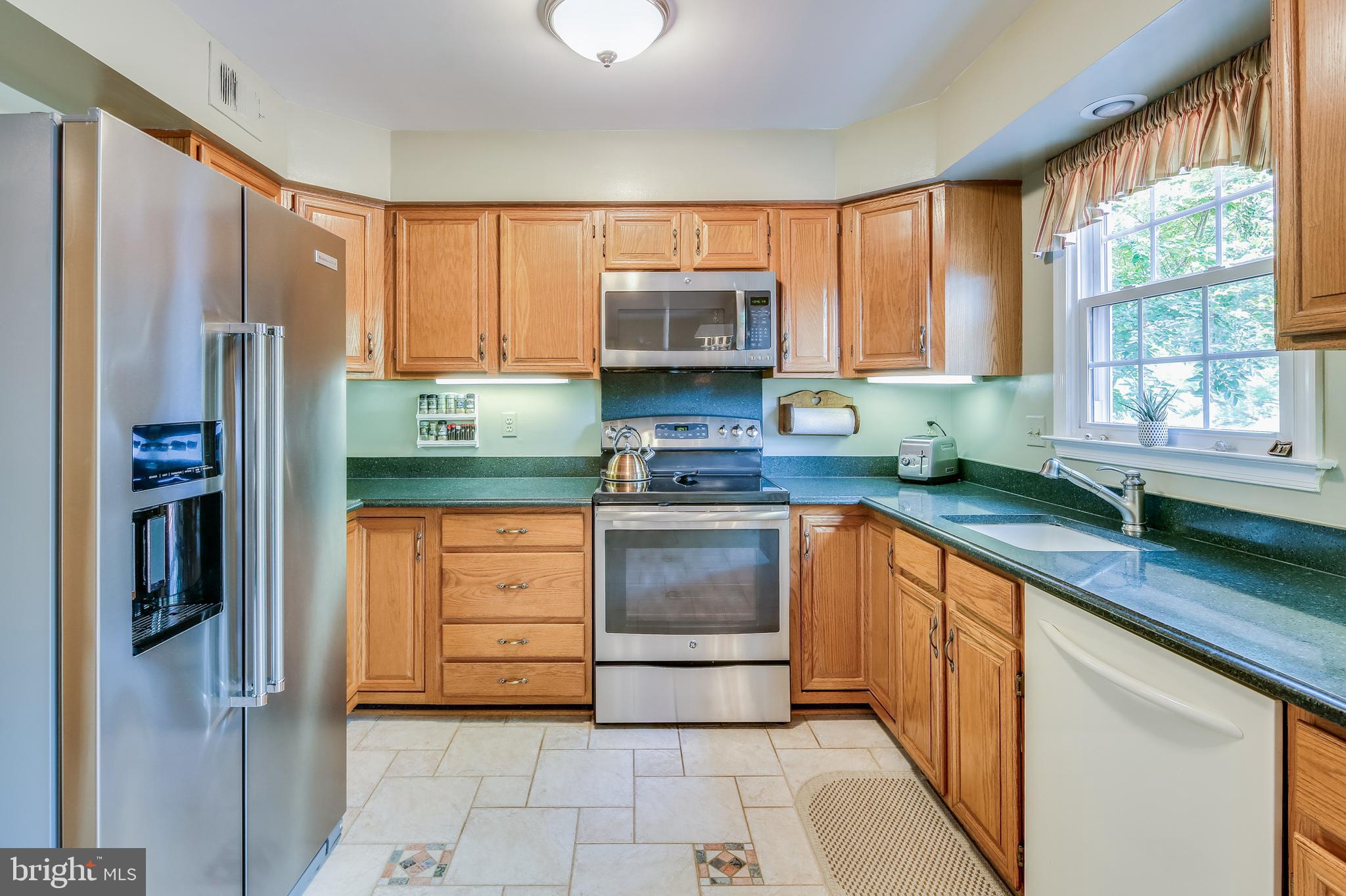 5300 Durham Road East Columbia, MD 21044 - Photo 17 of 51 Kitchen