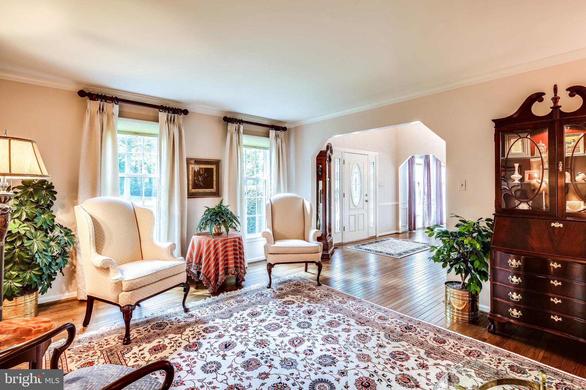 5300 Durham Road East Columbia, MD 21044 - Photo 6 of 51 Living Room