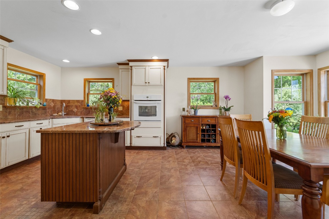 139 Nelson Road Vestal, NY 13850 - Photo 9 of 45