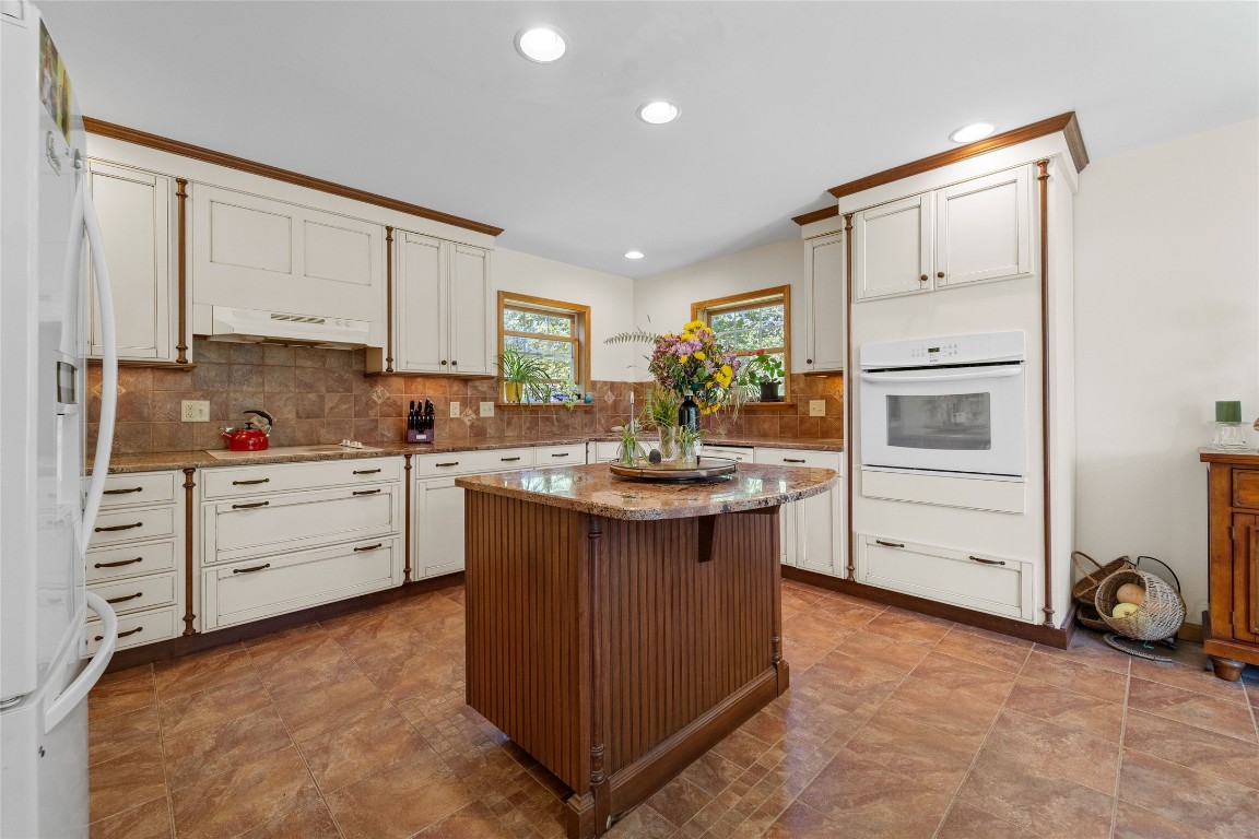 139 Nelson Road Vestal, NY 13850 - Photo 10 of 45