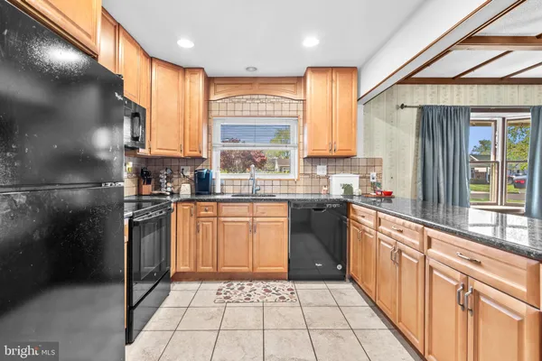 $399,900 | 58 Nearwood Lane, Levittown, PA 19054