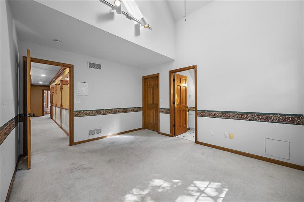 409 Bryn Court Pittsburgh, PA 15237 - Photo 23 of 50